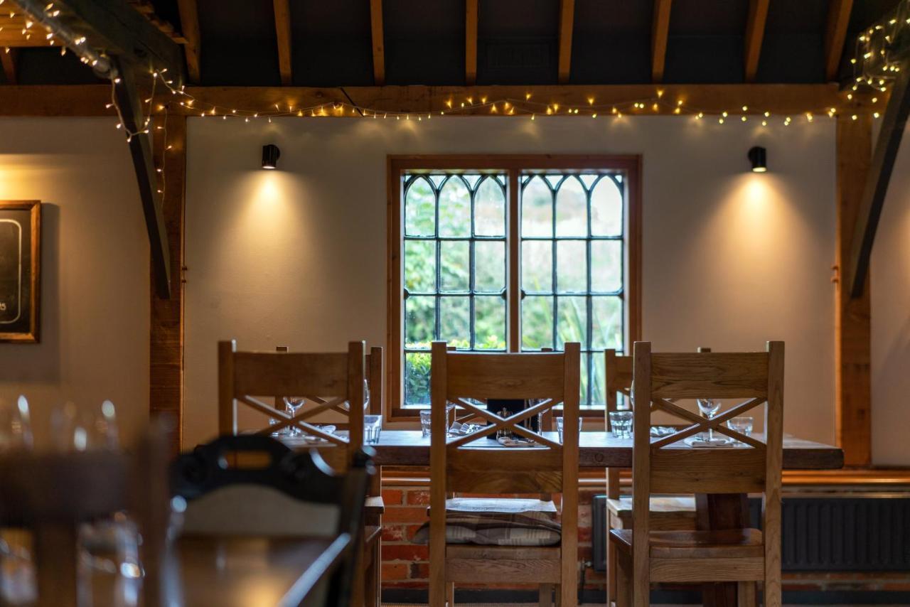 Bourne Valley Inn Saint Mary Bourne Екстер'єр фото