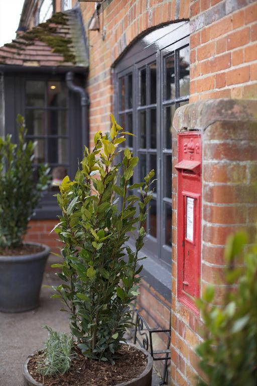 Bourne Valley Inn Saint Mary Bourne Екстер'єр фото